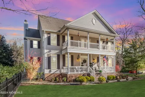 13 Bridge Creek Ln, Forked River, NJ 08731