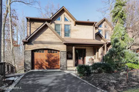 398 Navesink Ave, Atlantic Highlands, NJ 07716