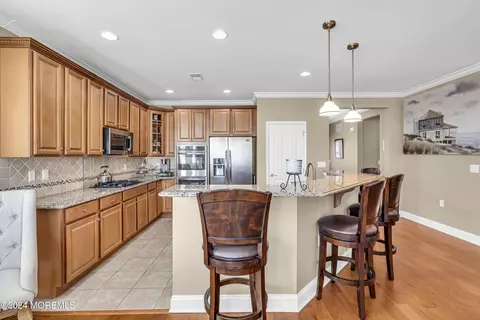 Kitchen - 46 Ship Bottom Ln, Waretown, NJ 08758 photo 1 of 6