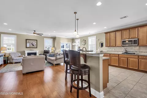 Kitchen - 46 Ship Bottom Ln, Waretown, NJ 08758 photo 6 of 6