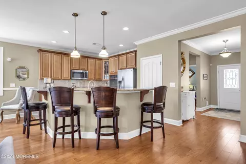 Kitchen - 46 Ship Bottom Ln, Waretown, NJ 08758 photo 5 of 6