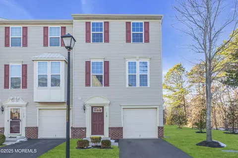 110 Kyle Dr, Tinton Falls, NJ 07712