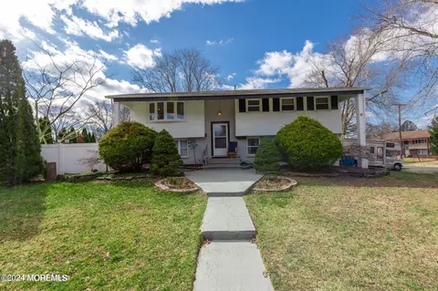 11 Lehigh Blvd, Jackson, NJ 08527