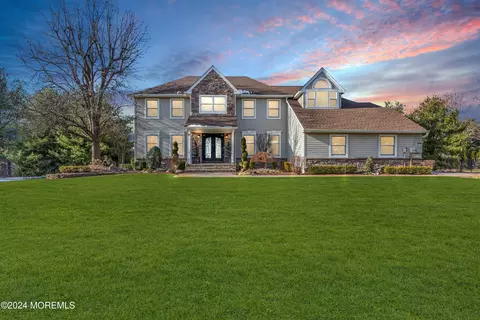 4 Steeple Chase Rd, Millstone, NJ 08535