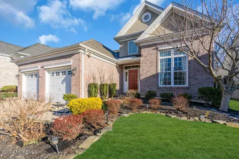 25 Bay Hill Rd, Jackson, NJ 08527