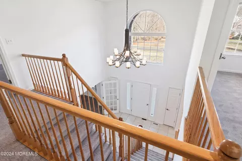 Entry Way - 9 Nancy Ct, Jackson, NJ 08527 photo 4 of 6