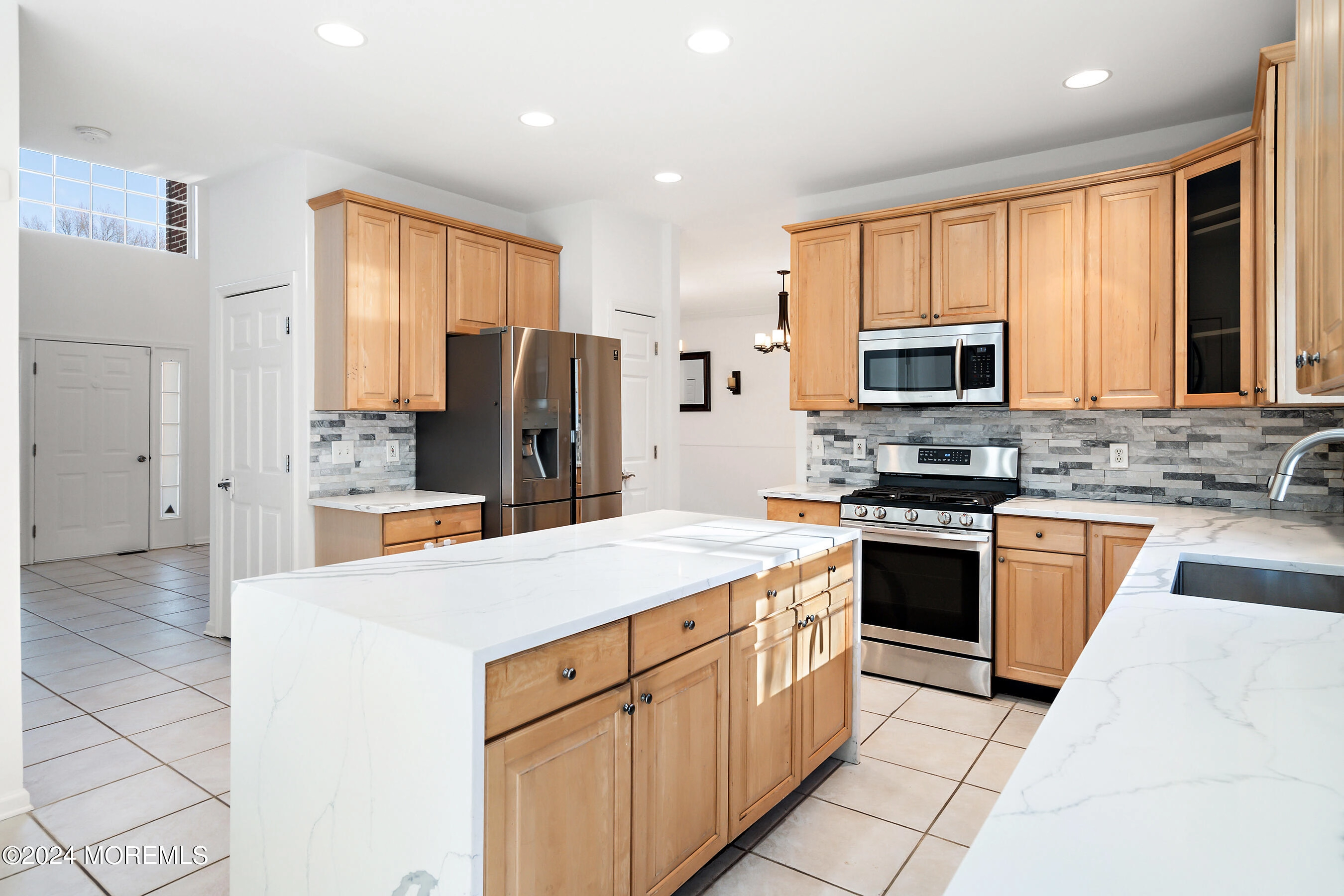 Kitchen - 9 Nancy Ct, Jackson, NJ 08527 photo 3 of 5