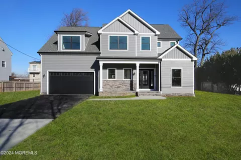 15 Florence Ave, Middletown, NJ 07748