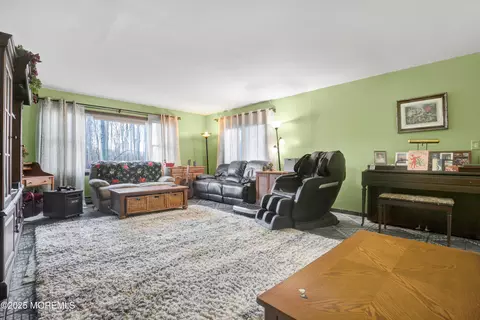 Living - 492 Burke Rd, Jackson, NJ 08527 photo 7 of 7