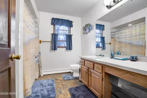 Bath - 492 Burke Rd, Jackson, NJ 08527 photo 4 of 4