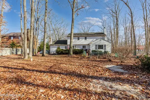 Exterior - 492 Burke Rd, Jackson, NJ 08527 photo 4 of 10
