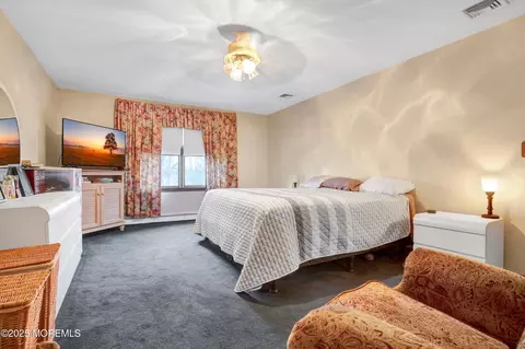 Bedroom - 492 Burke Rd, Jackson, NJ 08527 photo 1 of 7