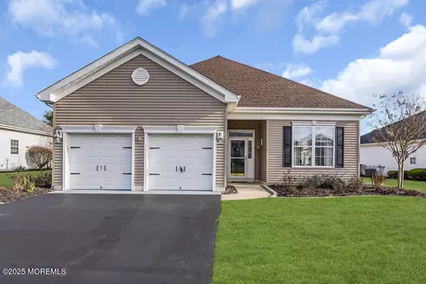 2552 Heathrow Ln, Manasquan, NJ 08736