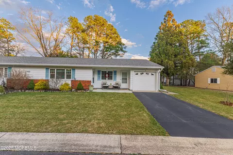 49 A Maine Ave, Whiting, NJ 08759
