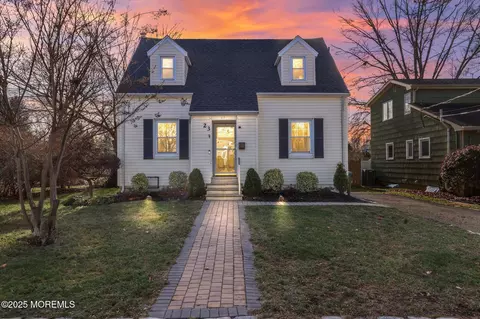 23 Alexander Ave, Freehold, NJ 07728