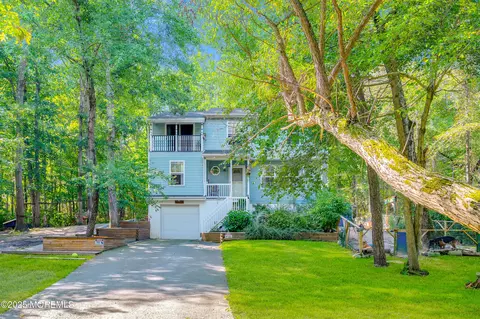 61 S Lakeview Dr, Jackson, NJ 08527