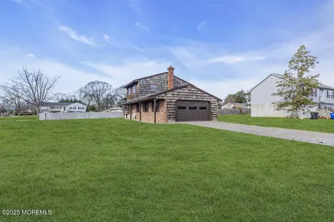 704 Harbor Rd, Brick, NJ 08724 photo 6