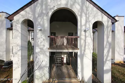47 Tower Hill Dr, Red Bank, NJ 07701