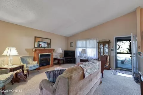 101 Seaview Ave, Brick, NJ 08723
