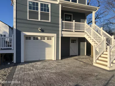 860 Mantoloking Rd, Brick, NJ 08723
