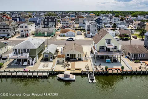227 Butler Blvd, Bayville, NJ 08721