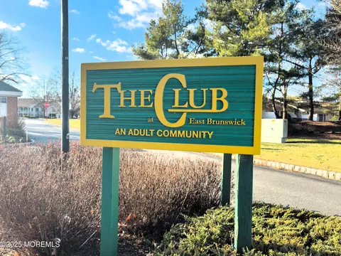 146 Wycoff Way W #146, East Brunswick, NJ 08816