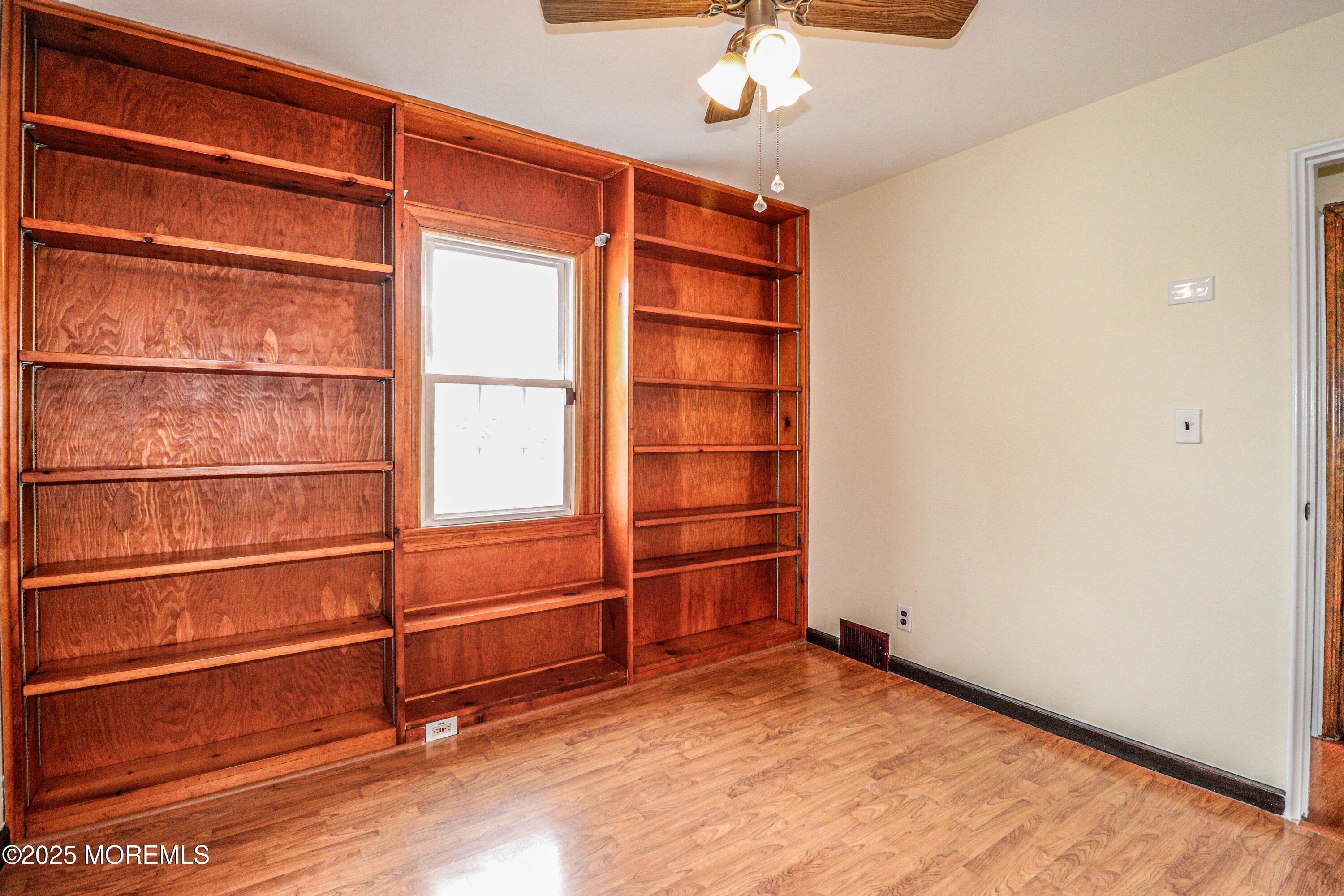 Bedroom - 4 Pelham Ave, Edison, NJ 08817 photo 2 of 7