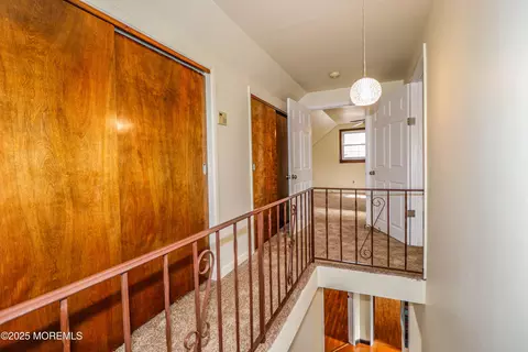 Entry Way - 4 Pelham Ave, Edison, NJ 08817 photo 5 of 6