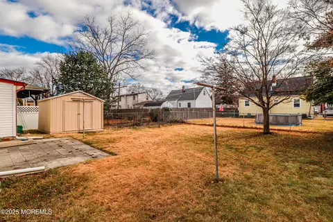Exterior - 4 Pelham Ave, Edison, NJ 08817 photo 4 of 5