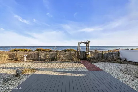 1812 Beach Blvd, Forked River, NJ 08731