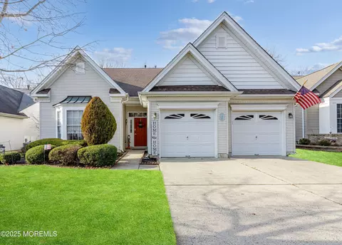 14 Shoal Rd, Jackson, NJ 08527