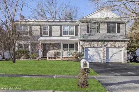 605 Weston Dr, Toms River, NJ 08755