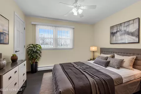 10 Barbara Ct, Waretown, NJ 08758 photo 12