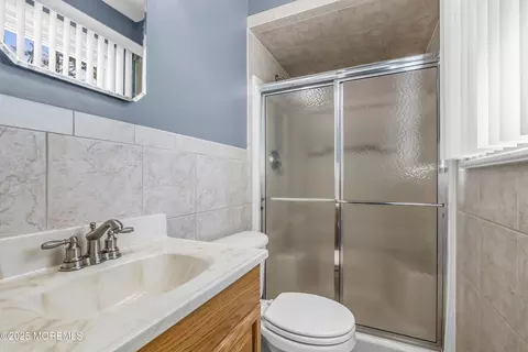 10 Barbara Ct, Waretown, NJ 08758 photo 22
