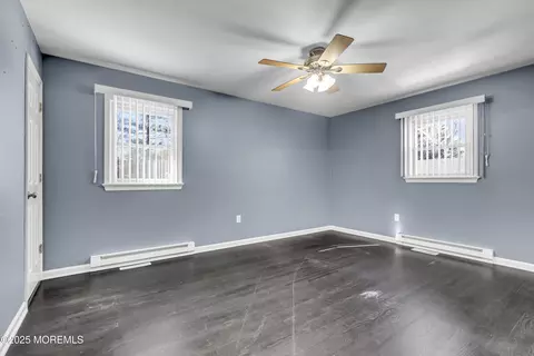 10 Barbara Ct, Waretown, NJ 08758 photo 18