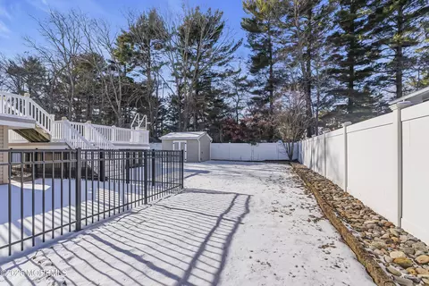 10 Barbara Ct, Waretown, NJ 08758 photo 31