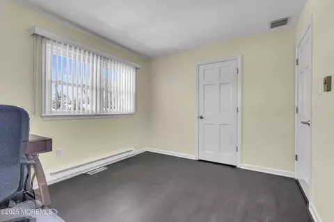 10 Barbara Ct, Waretown, NJ 08758 photo 17