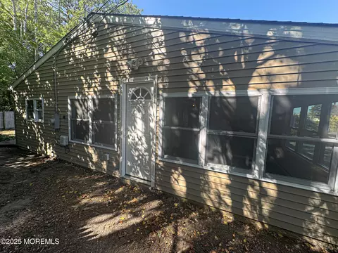 Exterior - 107 Beach Blvd, Forked River, NJ 08731 photo 1 of 3