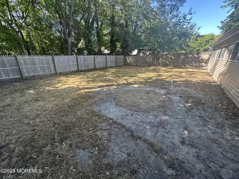 Exterior - 107 Beach Blvd, Forked River, NJ 08731 photo 2 of 3
