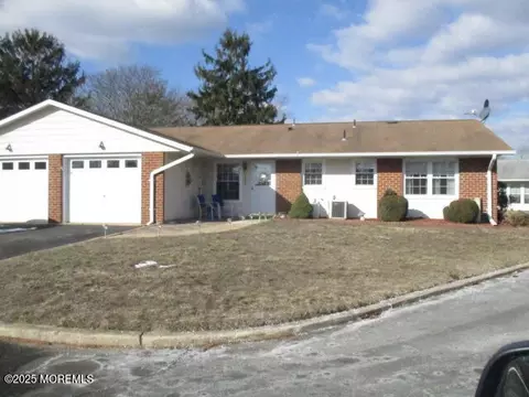 1269 Argyll Cir # A, Lakewood, NJ 08701