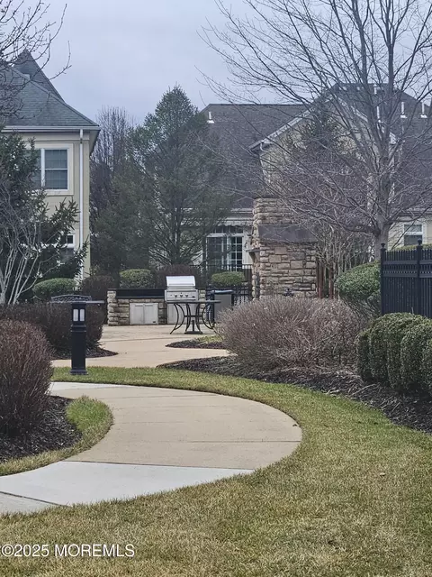 16 Aggie Ln #126U, Warren, NJ 07059