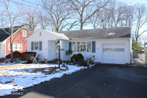 1514 Dorsett Dock Rd, Point Pleasant, NJ 08742