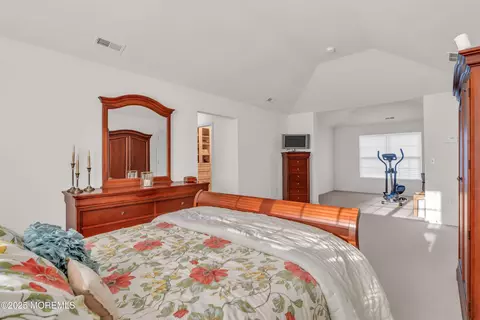 Bedroom - 67 Picadilly Dr, Jackson, NJ 08527 photo 2 of 5