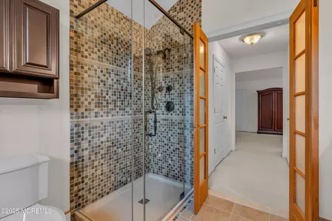 Bath - 67 Picadilly Dr, Jackson, NJ 08527 photo 2 of 6
