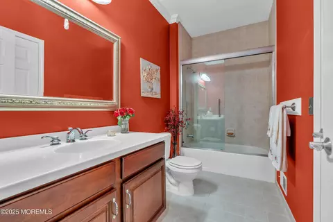 Bath - 67 Picadilly Dr, Jackson, NJ 08527 photo 1 of 6
