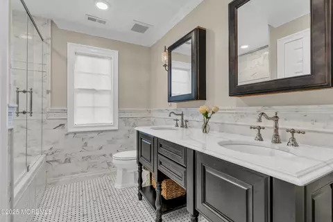 Bath - 67 Picadilly Dr, Jackson, NJ 08527 photo 5 of 6