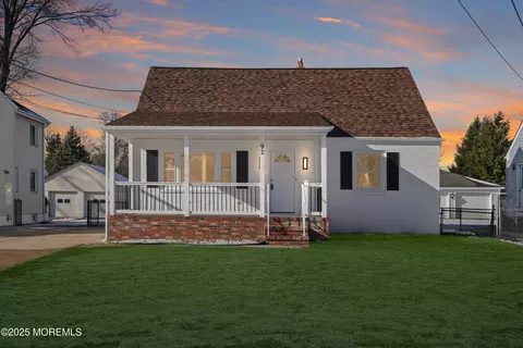 92 Leonard Ave, Hamilton, NJ 08610