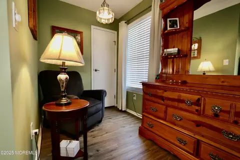 Bedroom - 8 Sutton Dr, Brick, NJ 08724 photo 3 of 7