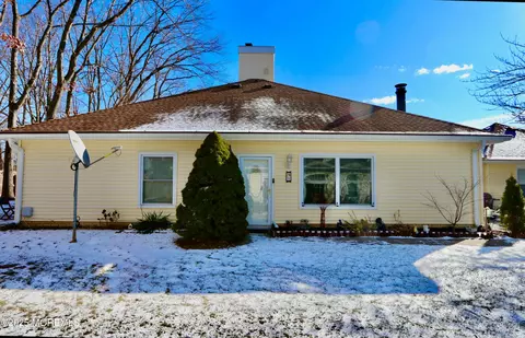 8 Sutton Dr, Brick, NJ 08724