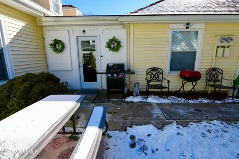 Exterior - 8 Sutton Dr, Brick, NJ 08724 photo 2 of 2